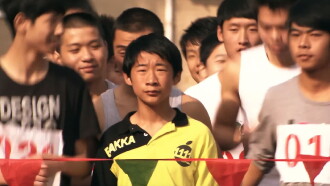 骡子的10000米 Trailer