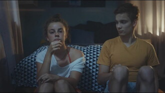 14,74 oder Das Streben nach Mittelmäßigkeit Trailer
