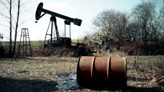 1939-1945 : la guerre du pétrole Trailer