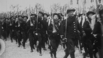 27ème chasseurs alpins : défilé du bataillon en masse Trailer