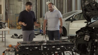 A Contresens : La voiture électrique Trailer