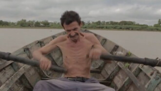 A La Deriva Trailer