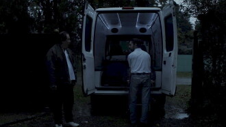 A la Madrugada Trailer