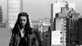 A Morte no Edifício Império Trailer