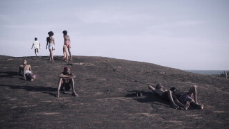 A Profundidade da Areia Trailer