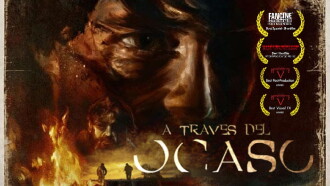 A traves del ocaso Trailer