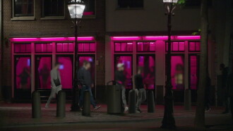 Achter de Wallen Trailer