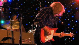 Albert Lee & Hogan's Heroes -Tear It Up Trailer