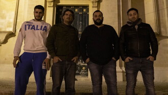 All'aria stu gioia - L'uomo vivo Trailer