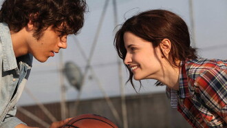 Almeno tu nell'universo Trailer