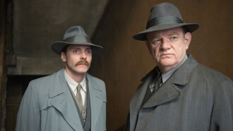 Alone in Berlin Trailer