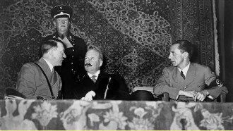 Als Botschafter bei Hitler Trailer