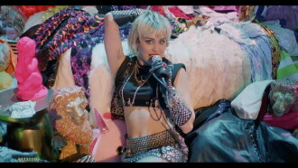 Amazon Music: Holiday Plays - Miley Cyrus Trailer