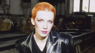 Annie Lennox : De Eurythmics à l'engagement, itinéraire d'une icône pop Trailer