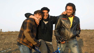 Apne Trailer