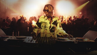 Apple Music Live: NYE Trailer