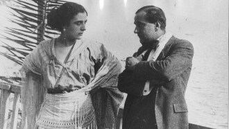 Assunta Spina Trailer
