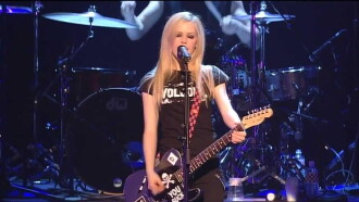 Avril Lavigne: Bonez Tour 2005 - Live at Budokan Trailer