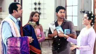 Awara Paagal Deewana Trailer