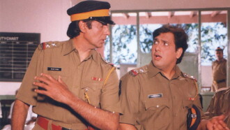 Bade Miyan Chote Miyan Trailer