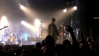 Beady Eye : Live At The Casino de Paris Trailer