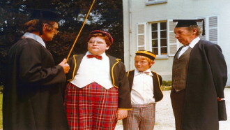 Billie Turf, het dikste studentje ter wereld Trailer