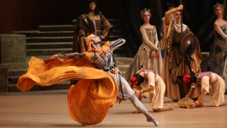 Bolshoi Ballet: Raymonda Trailer