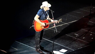 Brad Paisley - Mud on the Lens Trailer