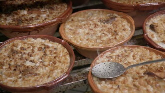 Cassoulet : la faim des haricots ? Trailer