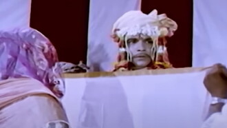 Chandanachi Choli Anga Anga Jali Trailer
