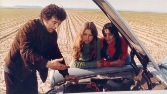 Charlie and His Two Chicks Trailer