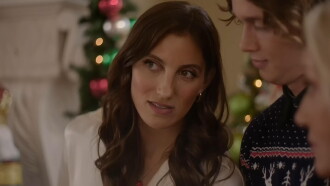 Christmas with the Foxes Trailer