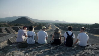 Convivencia. Veladora Trailer
