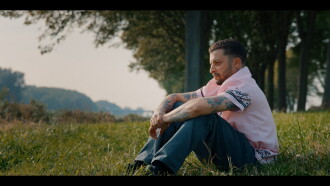 Coos and the Coke Bottle Trailer