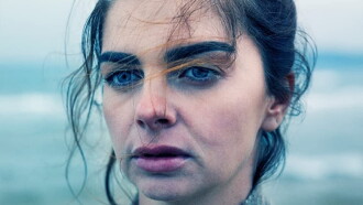Dalgalar ve İzler Trailer