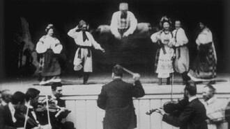 Danse russe Trailer