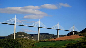 De Bouw van het Millau Viaduct Trailer