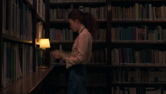 Dejar la piel Trailer
