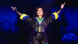 Demi Lovato no The Town 2023 Trailer