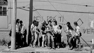 Deu Pra Ti Anos 70 Trailer