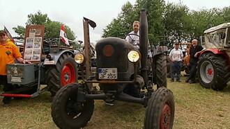 Deutsche Traktor-Legenden Trailer