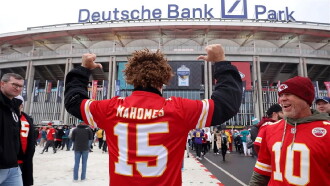 Deutschland im Football Fieber - Der Wahnsinn hinter dem Mega-Event Trailer