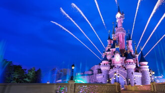 Disney Illuminations: Firework Show - Disneyland Paris Trailer