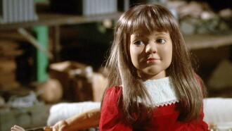Dolly Dearest Trailer