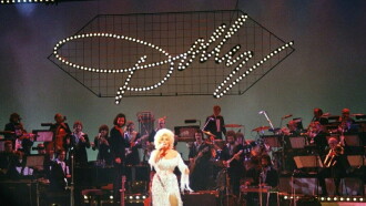 Dolly in Concert Trailer