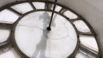 Doomsday Clock – Wieviel Zeit bleibt der Welt? Trailer