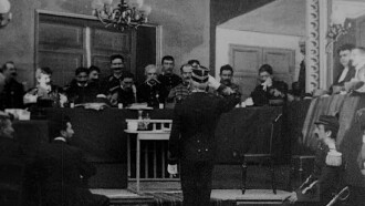 Dreyfus Leaving the Lycée for Jail Trailer