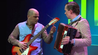 Droog Brood: Dat Wordt Oorlog Trailer