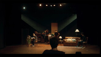 E o Resto é Silêncio Trailer
