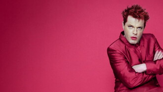Eddie Izzard: Dress to Circle Trailer